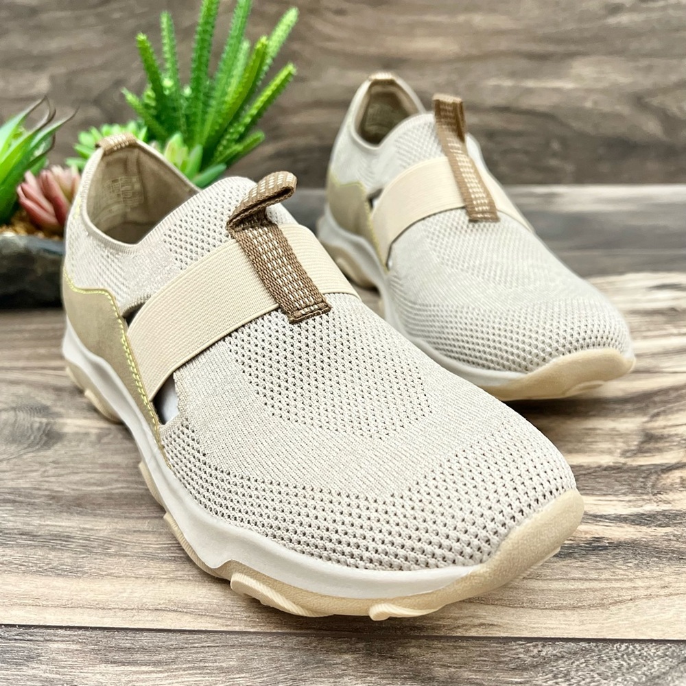 NIB Earth Origins Tanvi 8W 9W Knit Trail Slip On Sneaker Sand White Fabric - Picture 5 of 14